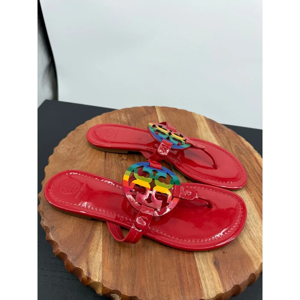 Tory Burch Miller Sandals sz 9M Red Patent Rainbow Logo Thong Flats 58306 pride